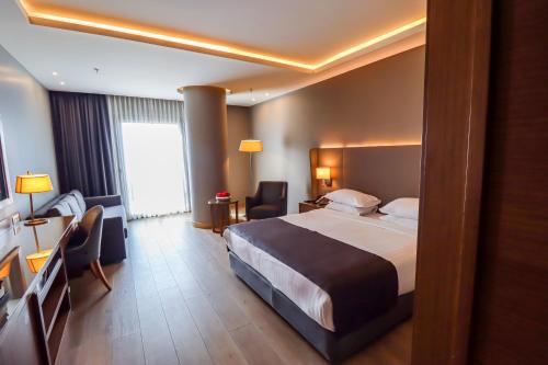 Holiday Inn Bursa - City Centre, an IHG Hotel