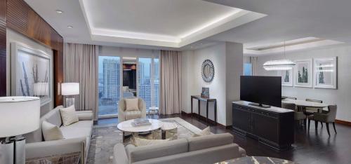 One-Bedroom King Suite