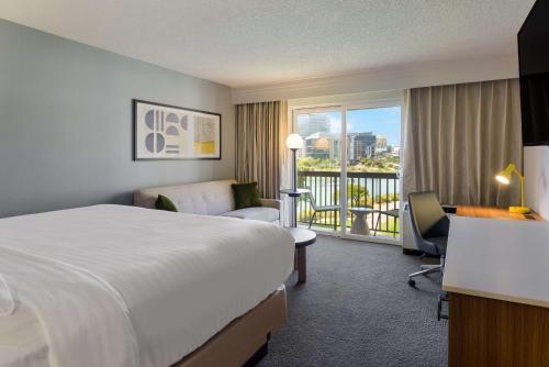 Water View Guestroom King