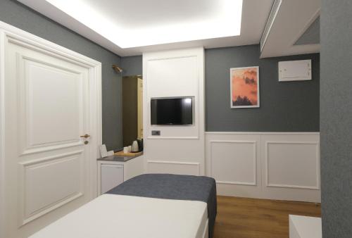 Economy Single Room without windows image 7