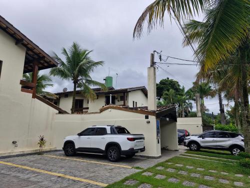 Sobrado em condomínio quase pé na areia em Juquehy Sobrado em condomínio quase pé na areia em Juquehy