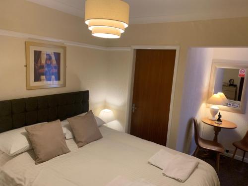 Philmar Guest House - image 7