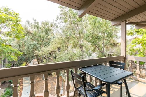 Culver City 2BR w Gym Pool nr shops LAX-329 thumb 4