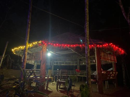 ห้องส่วนกลางสำหรับนั่งเล่น/ดูทีวี, Camptop Munnar in กัลลาร์ วัตติยาร