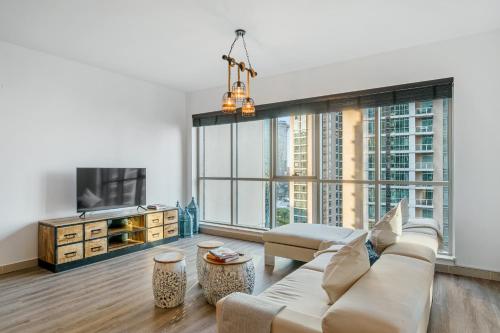 Stylish 2BR in Downtown Dubai - Walk 2 Dubai Opera