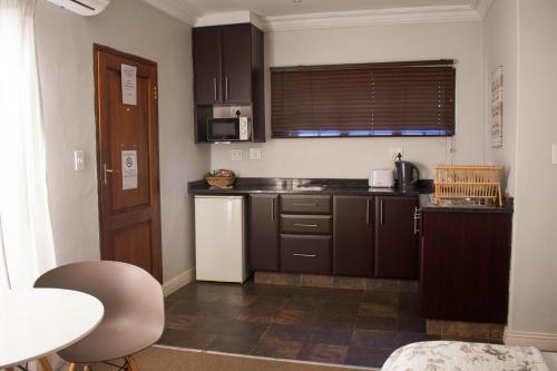 Kitchen, African Sands Bed and Breakfast in Isipingo