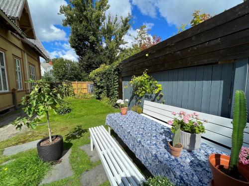 Fredrikstad Cicignon, peaceful but central with garden, parking and long stay facilities