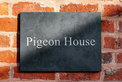 Pigeon House - Renovated barn with hot tub and private garden