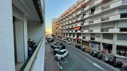 Spacious and comfortable studio, right next to the Martinez - Location saisonnière - Cannes