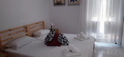 Double Room with Shared Bathroom image 3