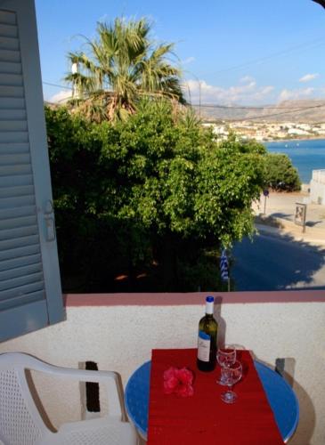 Palmira Apartments in Makris Gialos