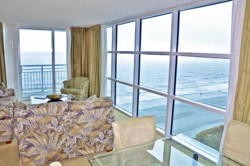 Luxury 3BR at Seaside Resort, Fantastic Views, Shop, Dine, Enjoy in Myrtle Beach, USA