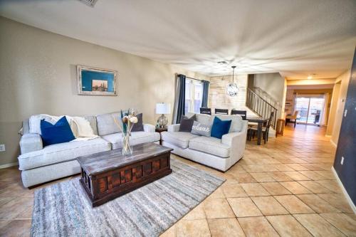 Pet Friendly 4 Bedroom Home with Private Pool