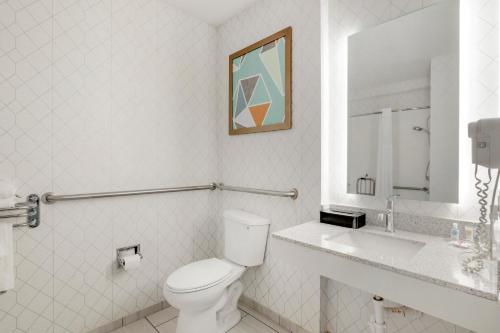 King Room - Disability Access/Non Smoking  image 4