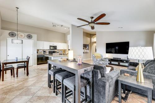 1 Mi to Golf Mtn-View Gem with Patio in Gold Canyon in โกลด์แคนยอน