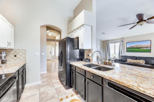 1 Mi to Golf Mtn-View Gem with Patio in Gold Canyon in โกลด์แคนยอน