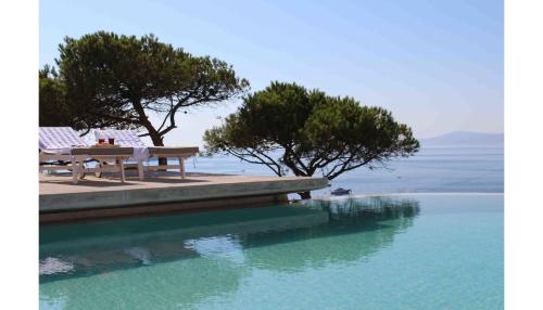 Cloud Blue gîte à louer Drafaki