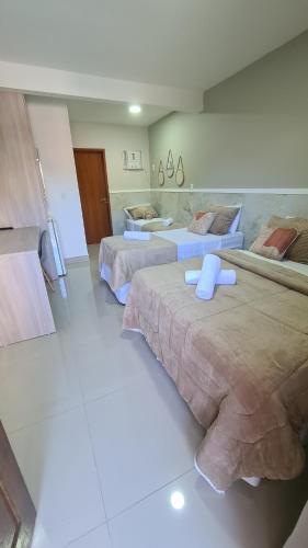 King Suite with Pool View image 8