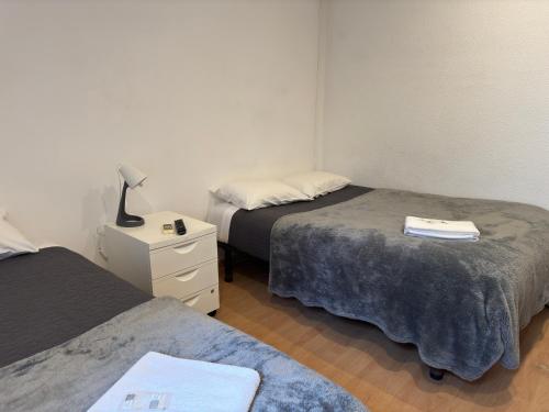 1 double bed, 3 twin beds