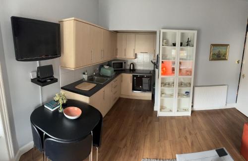 Edinburgh TWO BEDROOM apartment with free side street parking 24 hours, Edinburgh (fotografie 8)
