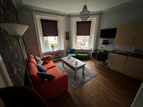 Edinburgh TWO BEDROOM apartment with free side street parking 24 hours, Edinburgh (fotografie 7)
