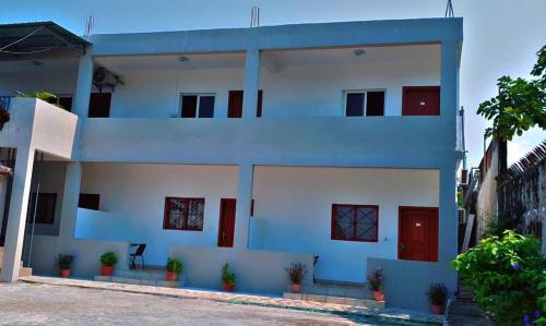 Namaste Hotel & Restaurant in 蓋蓋