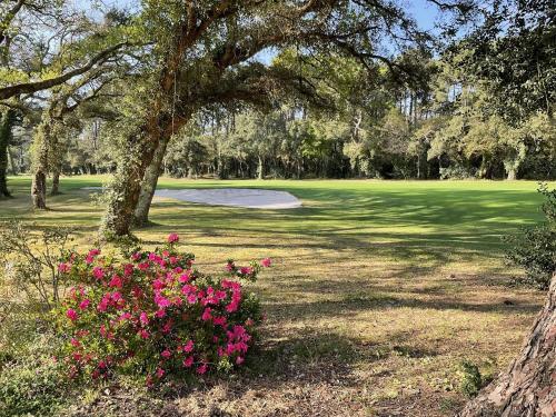 Villa CHEBEC Appartement en rez de jardin avec terrasse vue sur golf d Hossegor - Location saisonnière - Soorts-Hossegor