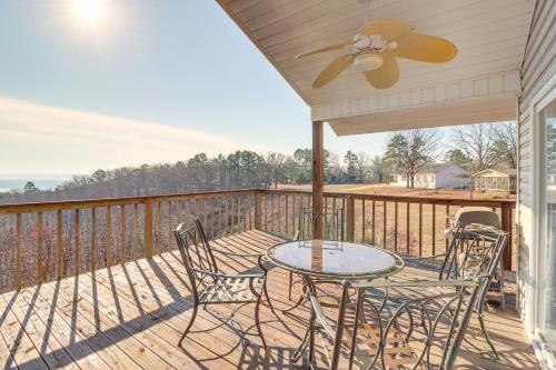 Edgemont Home with Deck and BBQ Grill 2 Mi to Lake!