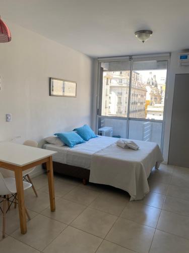 One-Bedroom Apartment image 8