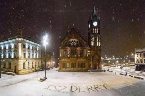 5 Guests - Helens House Derry City Centre - 3 Bed, Derry Londonderry (fotografie 2)