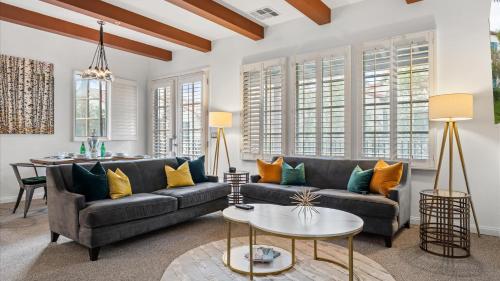 LV219 Delightful Upstairs 2 Bedroom Legacy Villa in La Quinta, USA