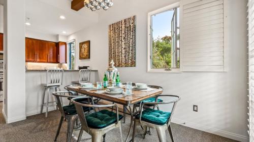 LV219 Delightful Upstairs 2 Bedroom Legacy Villa in La Quinta, USA