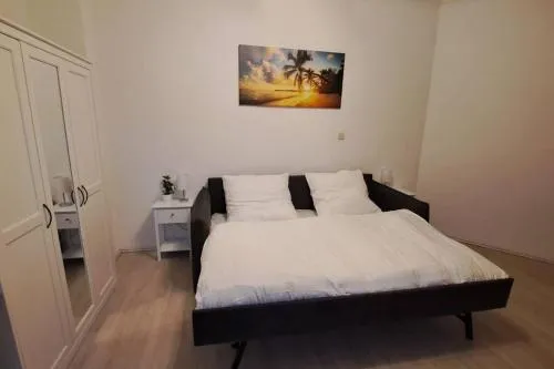 Kleine Wohnung Uninähe. Bad. Wlan Küche in Duisburg, Deutschland