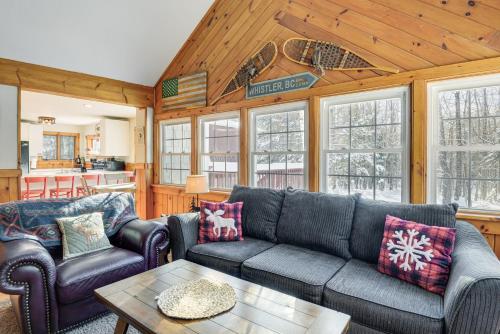 Cozy Cabin Between Stratton Resort and Mount Snow in Stratton, USA