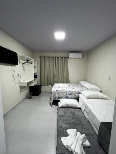 1 double bed, 1 twin bed, 1 futon bed