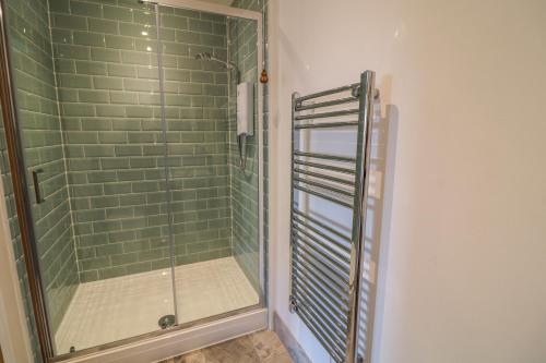 Valley View - image 10
