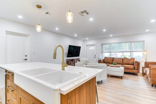 St Petersburg Paradise with Private Yard and Hot Tub! in Redington Shores, USA