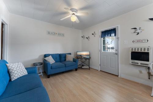 Comfortable 2BR Condo Near the Beach & Boardwalk in Wildwood, USA