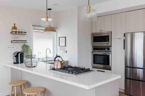 Stunning ocean views in the heart of Hermosa Beach in Hermosa Beach, USA