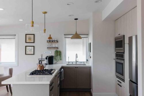 Stunning ocean views in the heart of Hermosa Beach in Hermosa Beach, USA