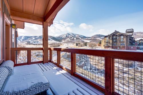 All-Season Heber City Condo with Stunning Views!