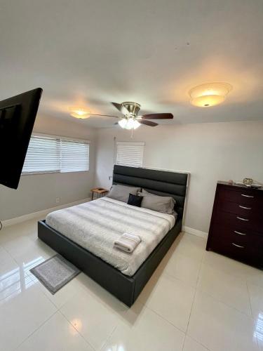 Modern Miami Oversized 3 Bedroom in Central Location, Miami (Florida)