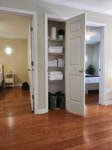 2,298Sqft-King Bed-BBQ-Gbps-W/D in Snellville, USA