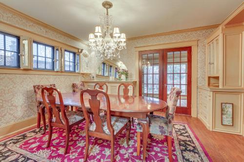 Spacious Jamestown Home Near Natl Comedy Center! in Jamestown, USA