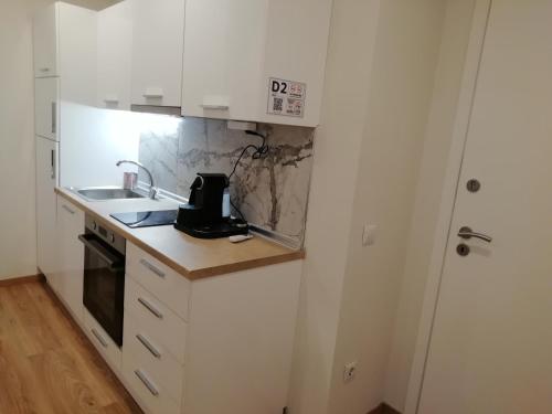 주방, Central Apartament on Clock Square D2 in 베리아