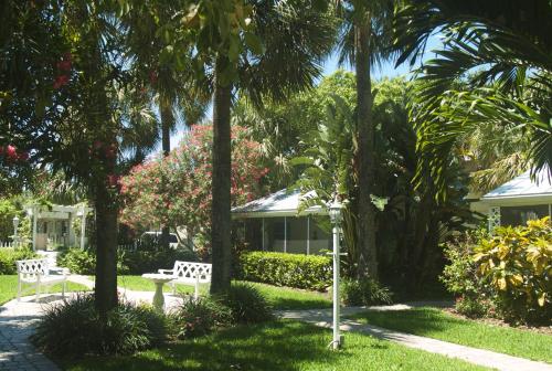 Cottages by the Ocean in Pompano Beach, USA