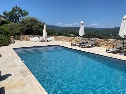 B&B Flayosc - Quaint Villa with Private Pool in Flayosc France - Bed and Breakfast Flayosc