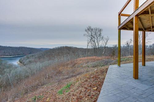 Celina Cabin with View of Dale Hollow Lake!