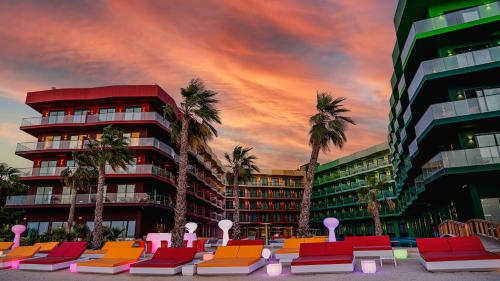 Voco Dubai Monaco, The Heart of Europe by IHG-Adult only, Дубай