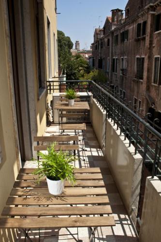 Rio Venice 4